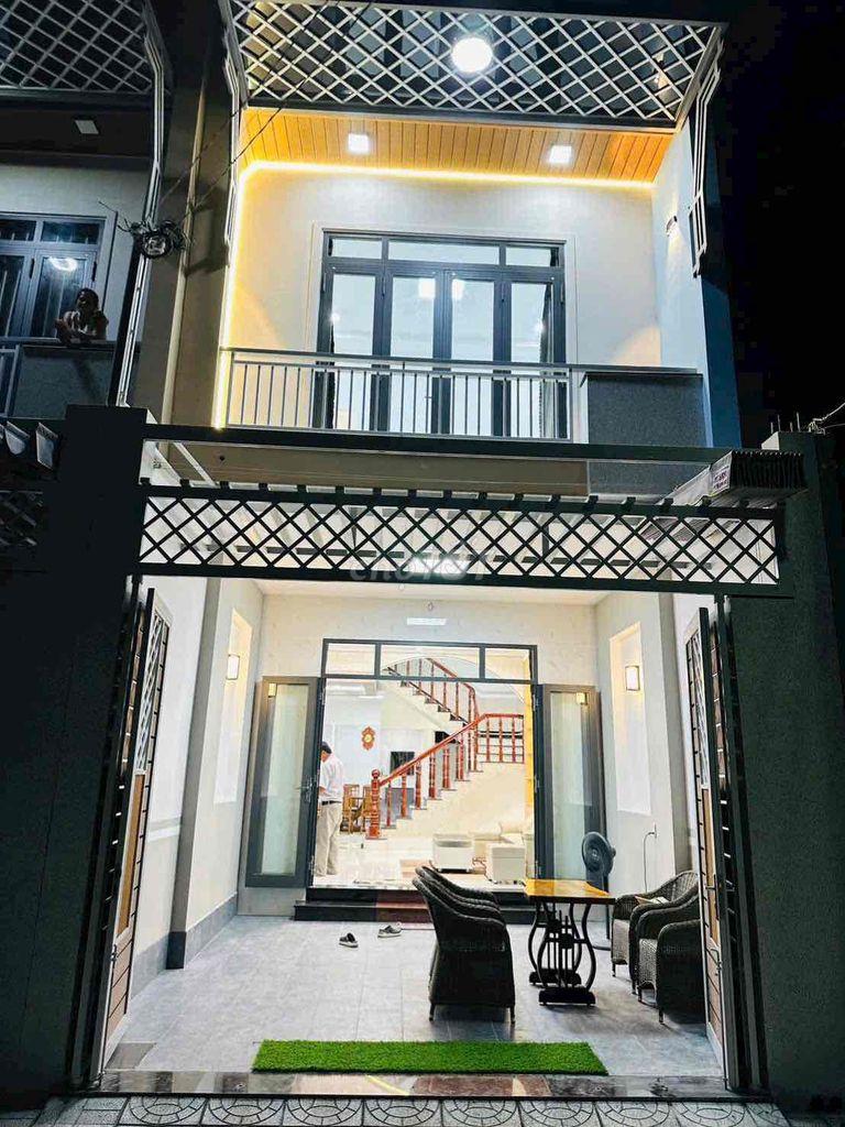 NHÀ MỚI 100% – THIẾT KẾ HIỆN ĐẠI, SANG TRỌNG XÃ LONG PHƯỚC