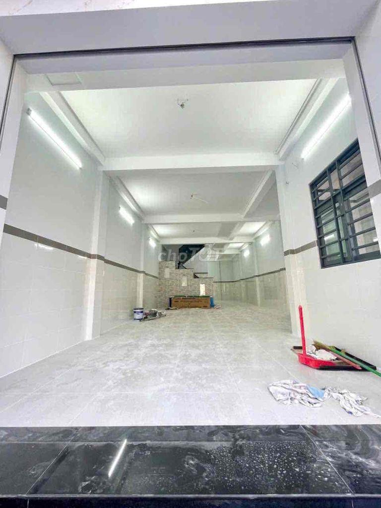Nhà Mặt Tiền Mới 100% Thuận Tiện KD