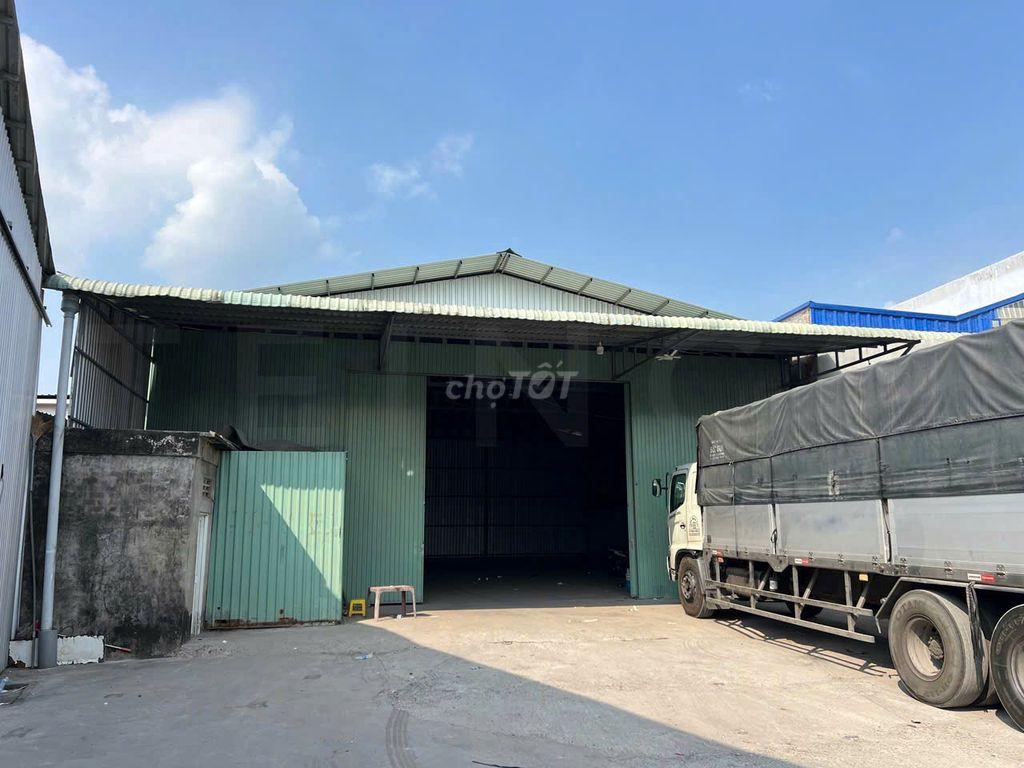 Kho xưởng 273 m² nhánh đường Quốc Lộ 1A, lộ Container