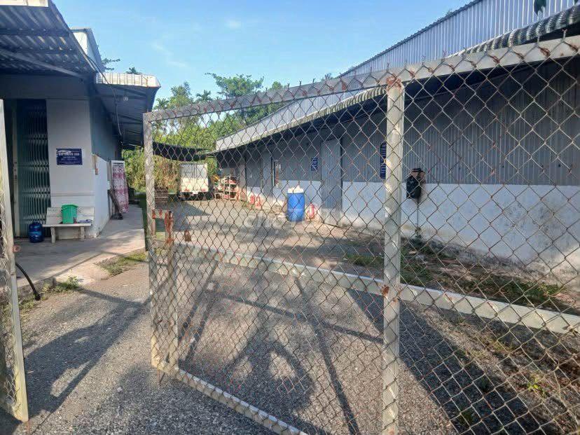 Cho thuê 1.200 m2 kho và đất mặt tiền Quốc lộ 61C giá 15 triệu