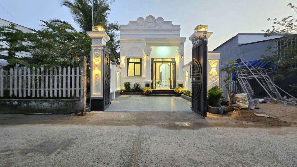 NHÀ PHƯỜNG PHÚ TÂN 100M²
