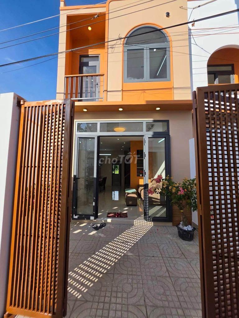 NHÀ MỚI XÂY RẤT ĐẸP DƯỚI 2 TỶ CÁI RĂNG LỘ 4M - SỔ HỒNG TẶNG NỘI THẤT