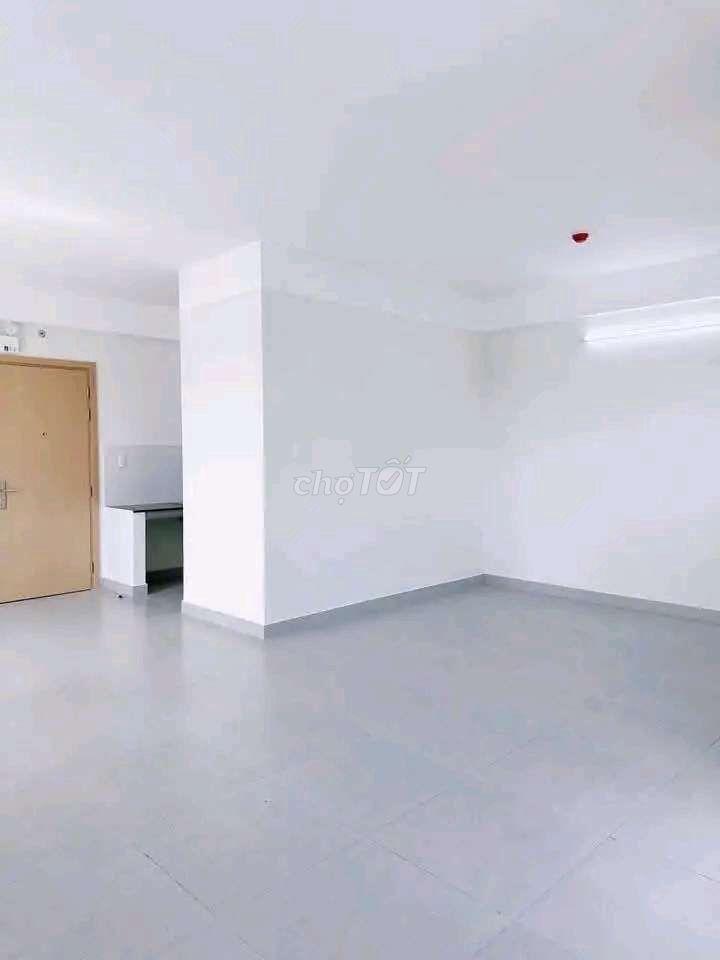 CHO THUÊ CĂN GÓC 2 BAN CÔNG GIÁ TỐT NAM LONG 2