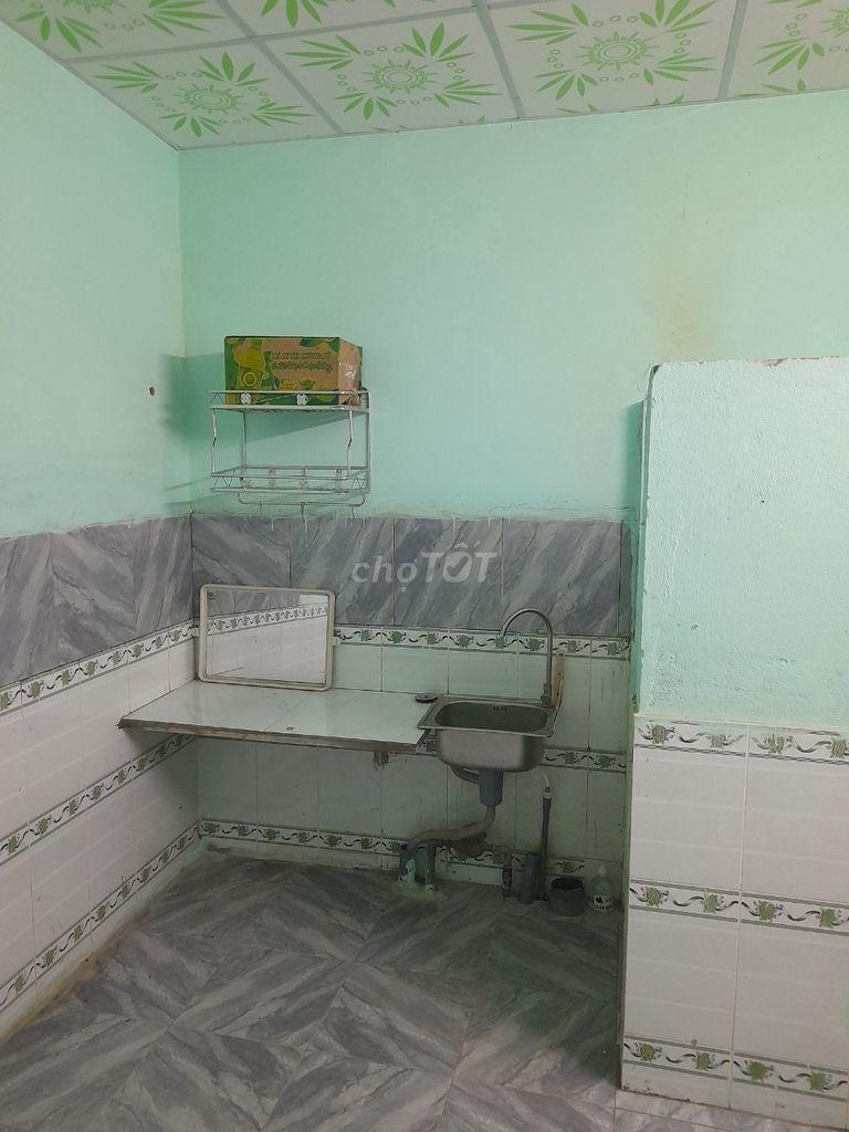 Phòng trọ sinh viên, 395 Trần Quang Diệu