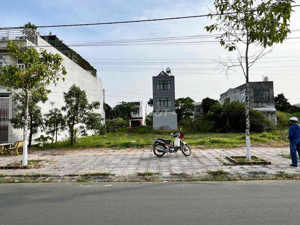 Nền cặp phường 5
