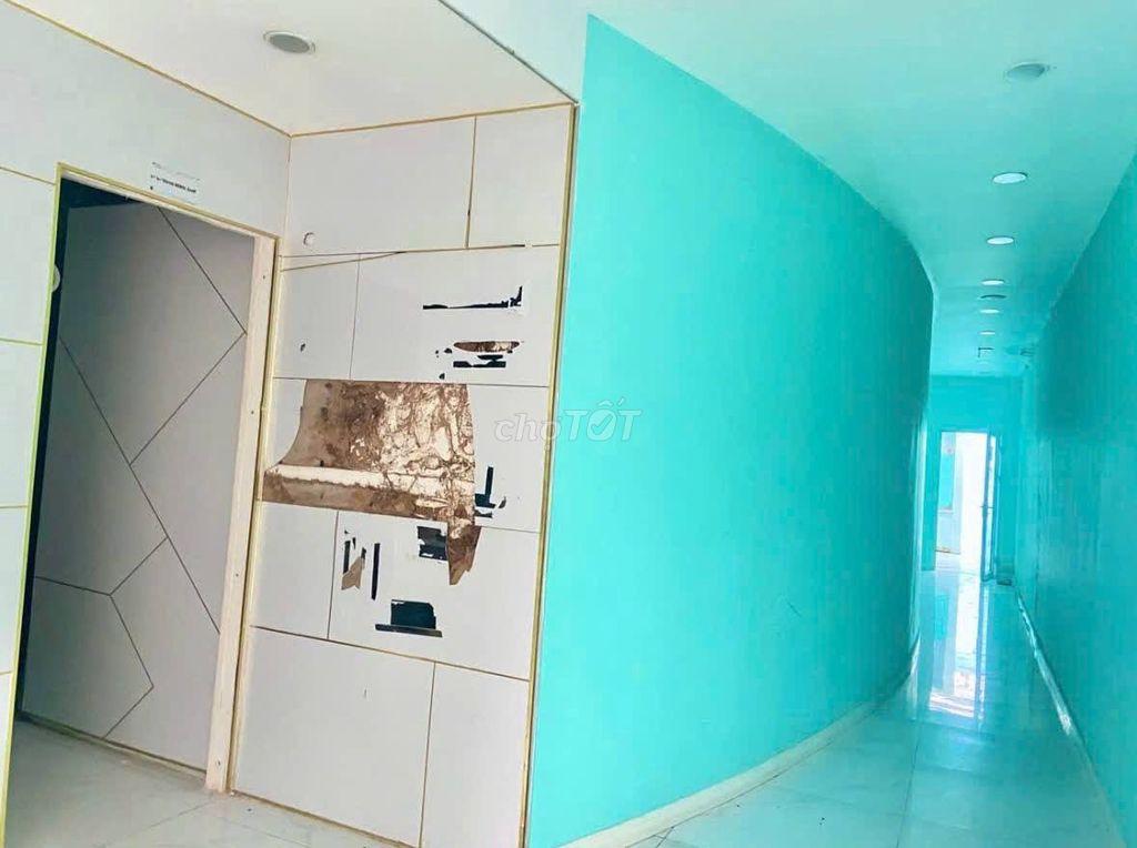Cho thuê nhà mặt tiền trần hưng đạo ngang hơn 10m gần đại học cần thơ
