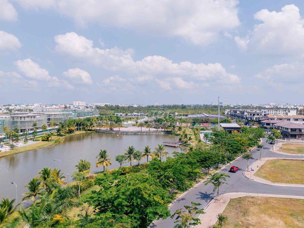 Chỉ 3,5 tỏi/Nền sát bên hồ Nam Long II Central Lake, hướng Đông Nam