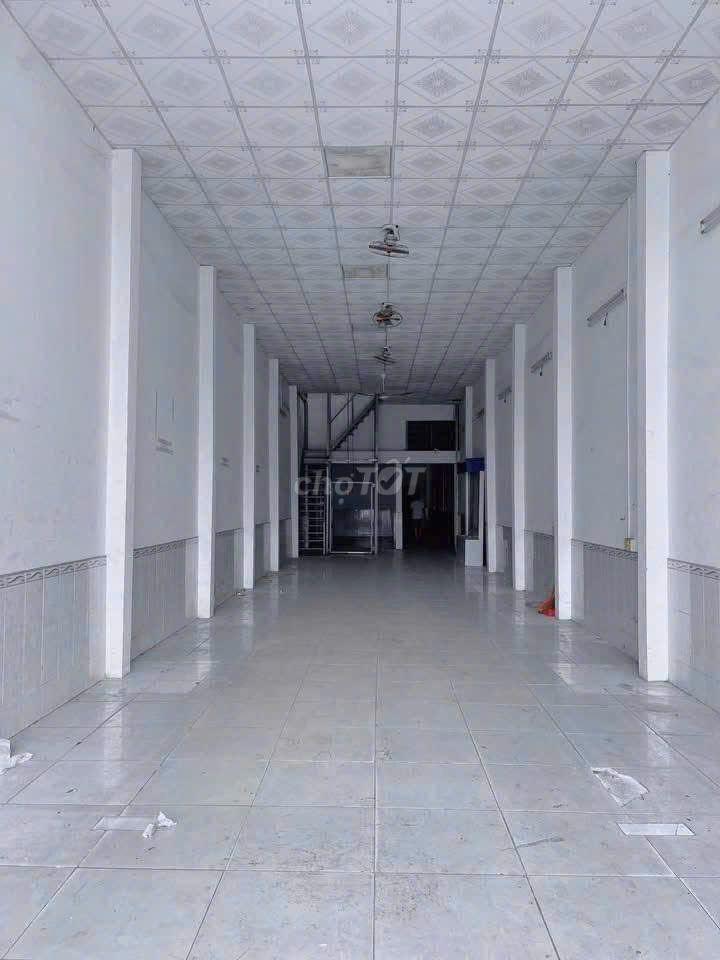 CHO THUÊ MẶT BẰNG ĐƯỜNG NGUYỄN VĂN LINH DÀI 79M GIÁ 25 TRIỆU THÁNG