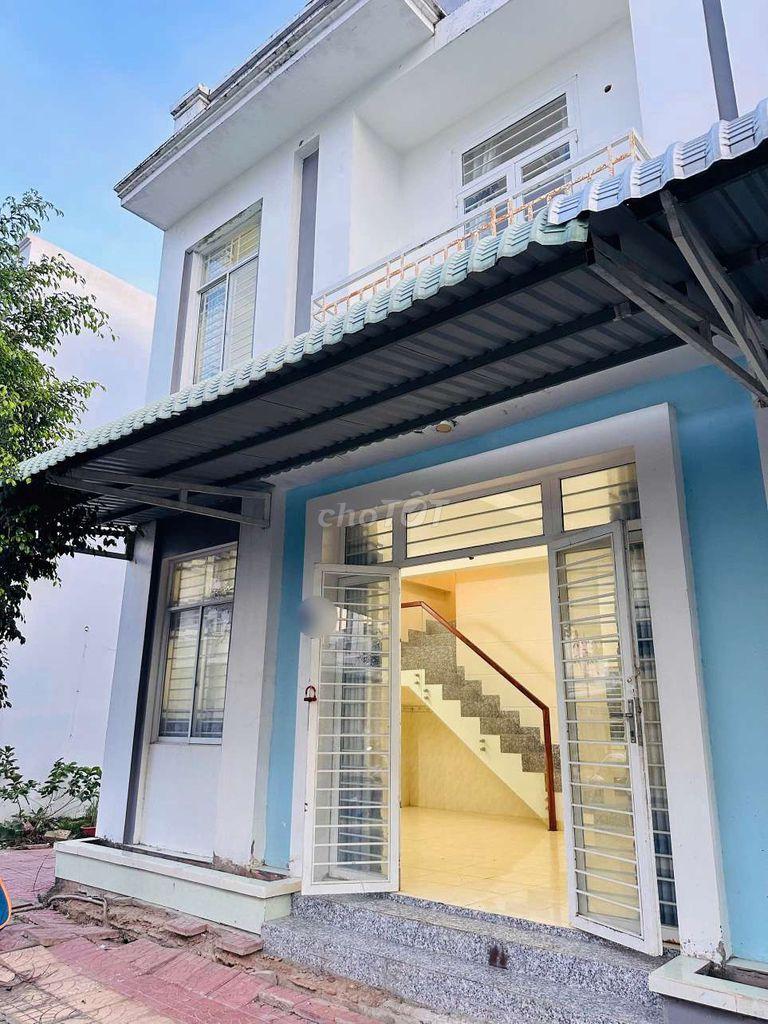 CHO THUÊ NHÀ TRỆT LẦU - GÓC HẺM HÔNG THOÁNG MÁT - KDC HOÀNG QUÂN