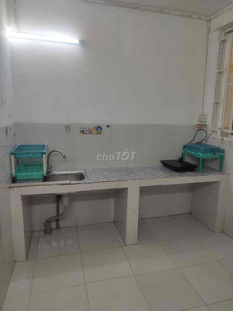 Cho thuê phòng 1 trệt 1 lầu