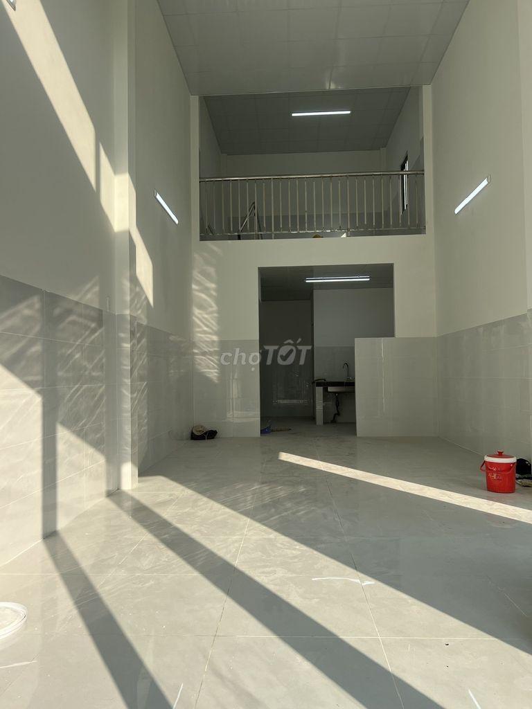 Cho thuê nhà và đất mặt tiền (nhà 60m2 đất còn lại 160m2)