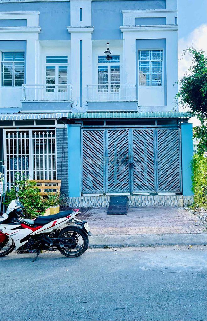 Cho Thuê Nhà 1 Trệt 1 Lầu Có 2 Máy Lạnh KDC Hoàng Quân Cần Thơ
