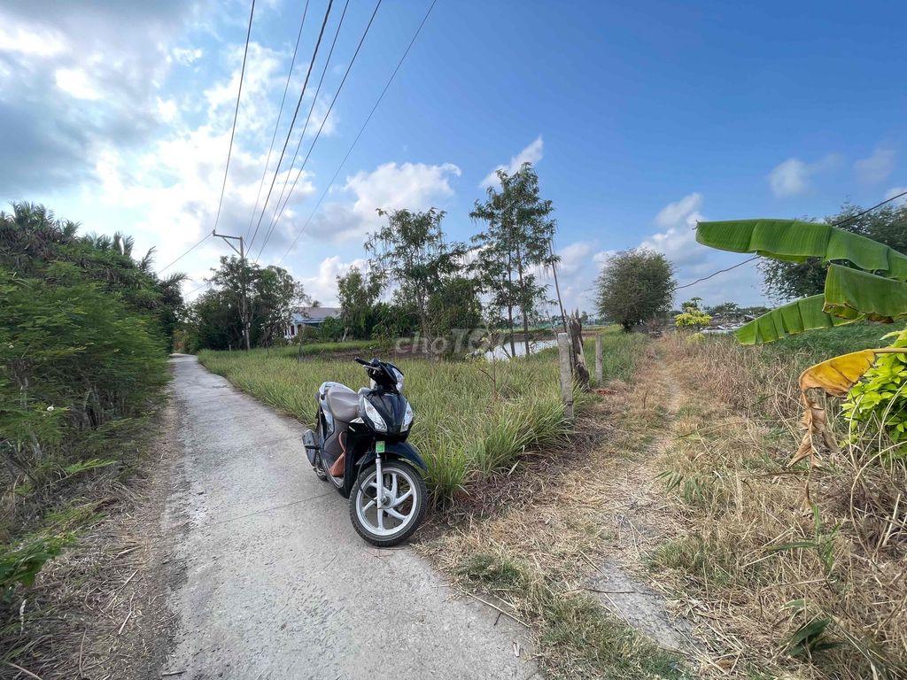 ĐẤT VƯỜN ME THỔ CƯ GẦN SÔNG 🚣♂️ GIÁ TỐT 450TR