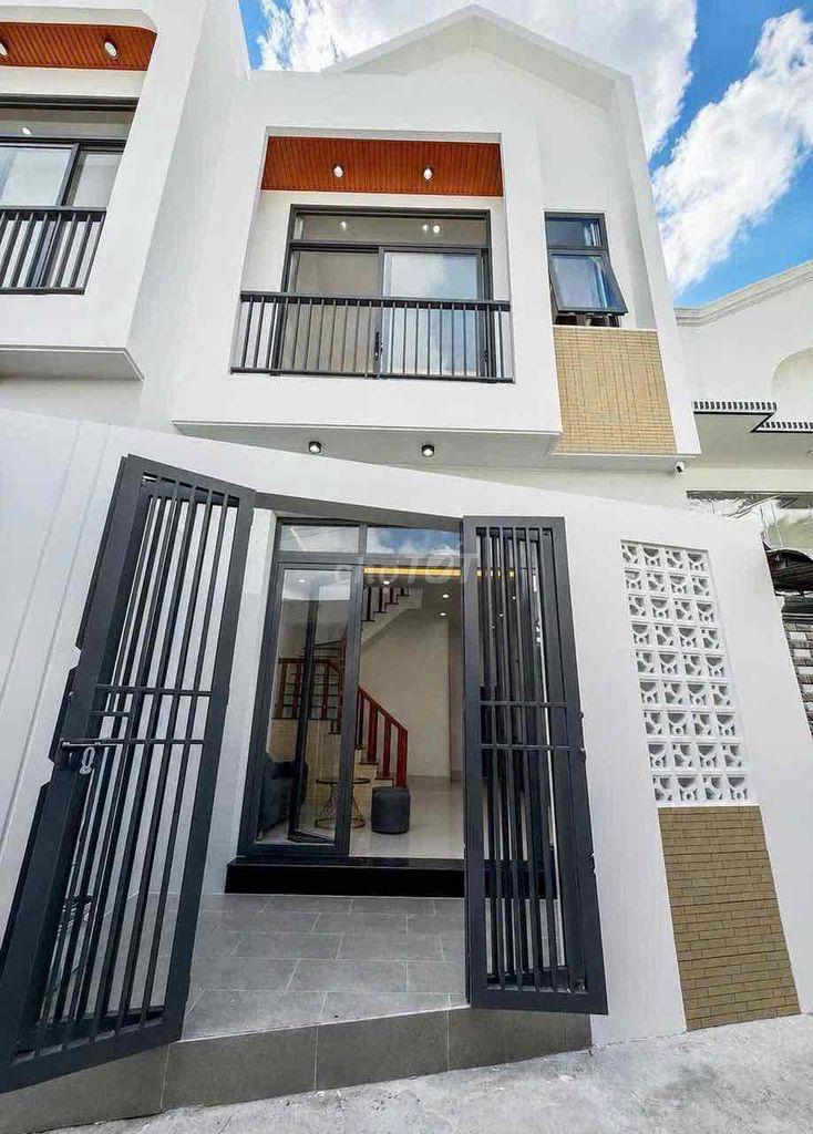 NHÀ LẦU XÂY MỚI HẺM 311 NGUYỄN VĂN CỪ NGANG ĐẠI HỌC CÔNG NGHỆ