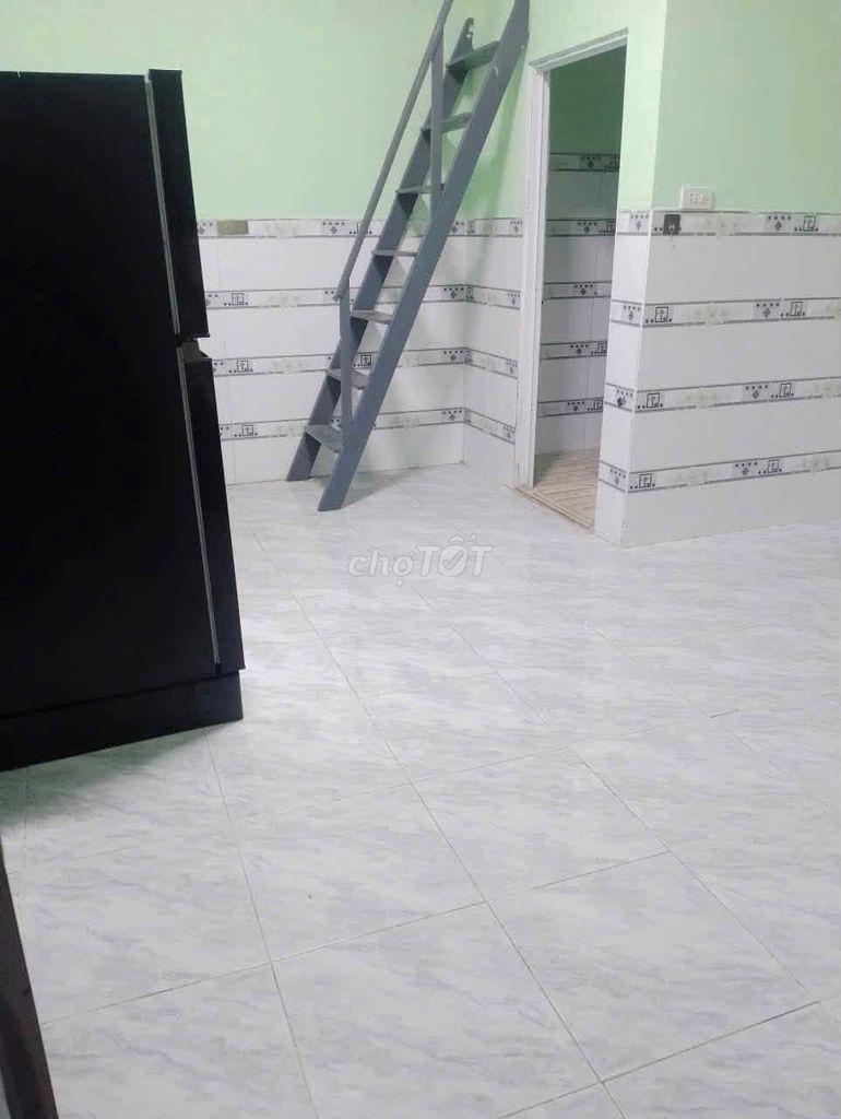 Phòng trọ gần CĐ Công Thương, Đầu Đền Hùng