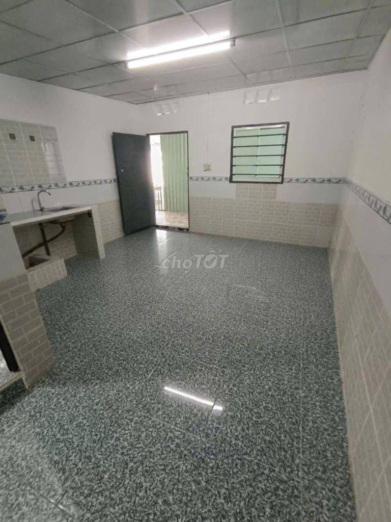 Phòng trọ có gác đúc gần trường, 1tr3 - 1tr5