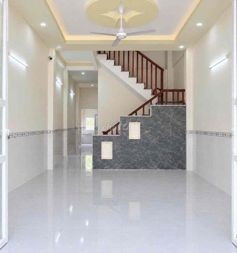 Nhà mới lầu KDC Hồng Loan