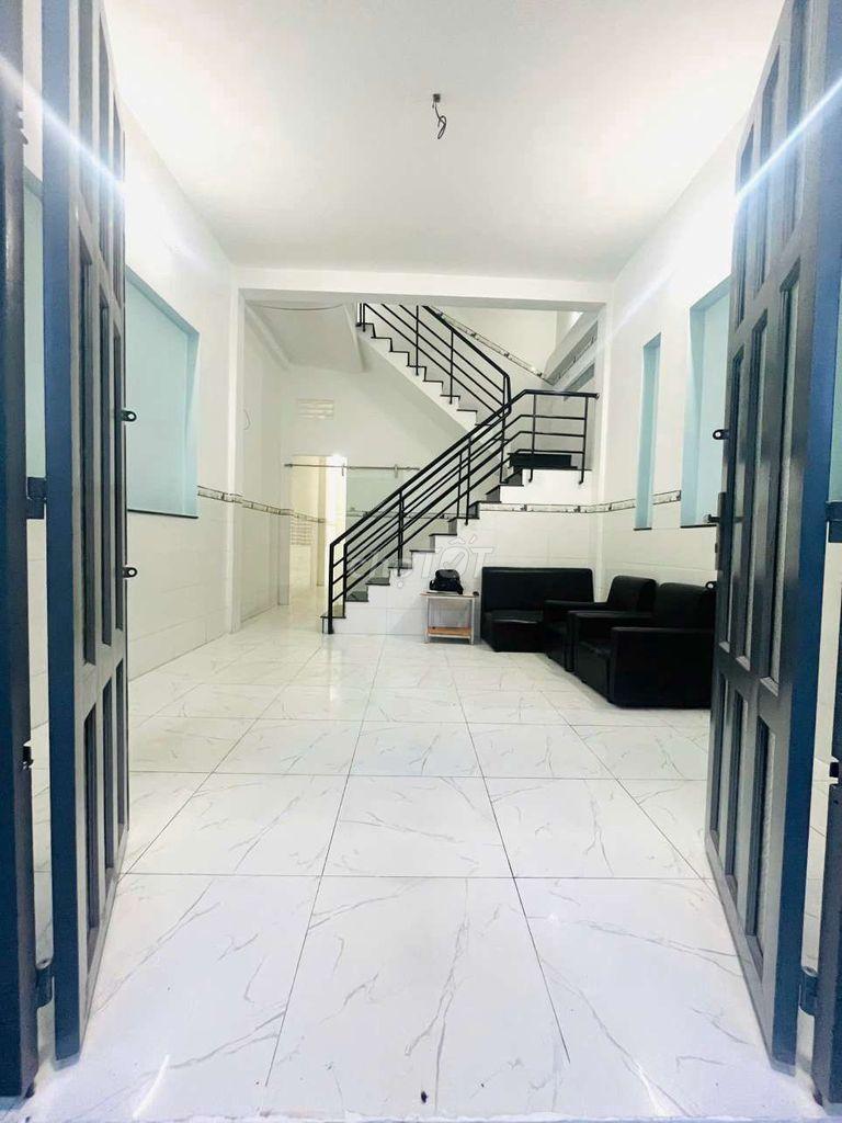 CHO THUÊ NHÀ LẦU 4PN CÓ PN TẦNG TRỆT KDC DIỆU HIỀN LỘ OTO GIÁ 7TR