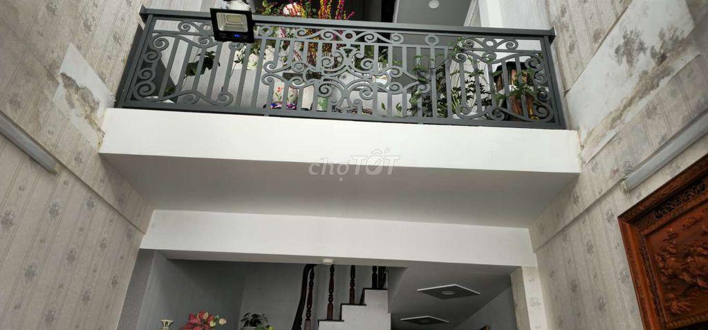 NHÀ 1 TRỆT, 1 LỮNG., 1 LẦU
