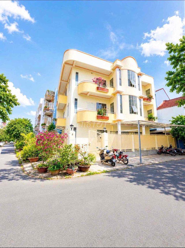 Cho thuê biệt thự góc 2 mặt tiền 600m2 ngay trung tâm NK