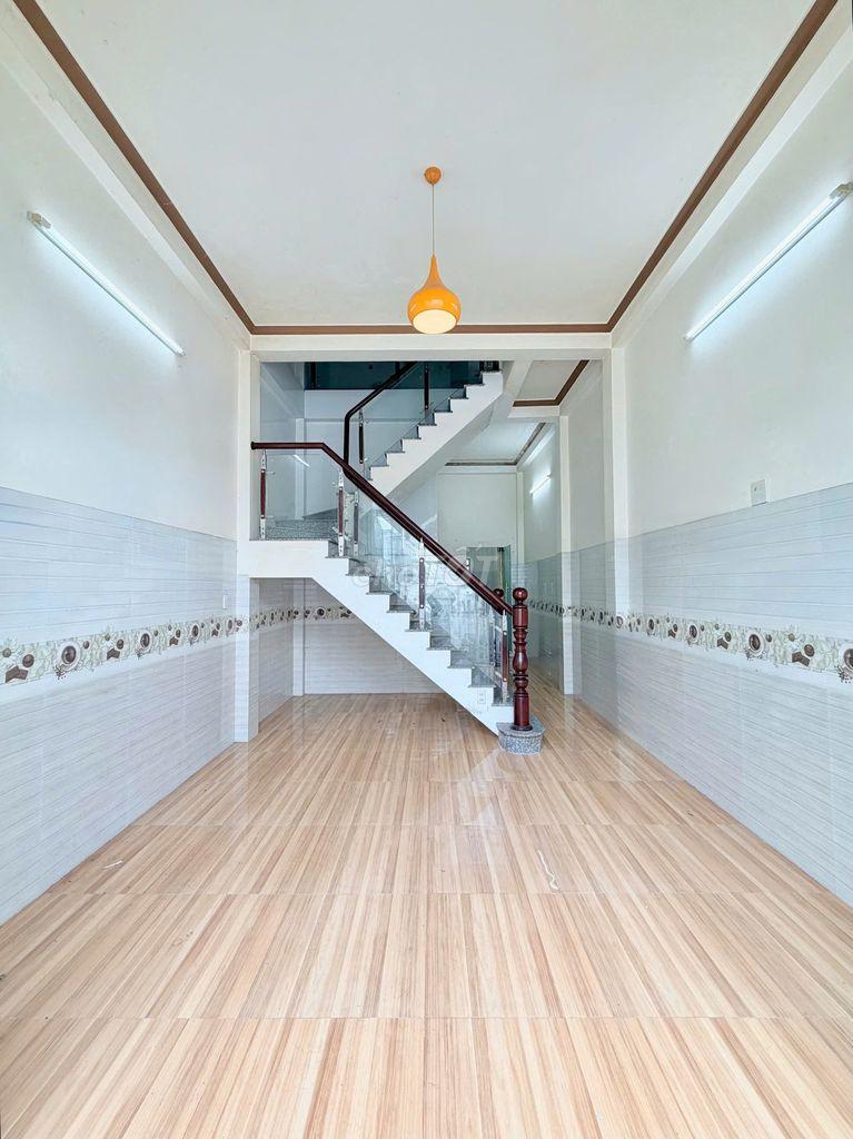 Nhà trệt lầu 3PN hẻm đường Lý Tự Trọng chỉ 5 triệu