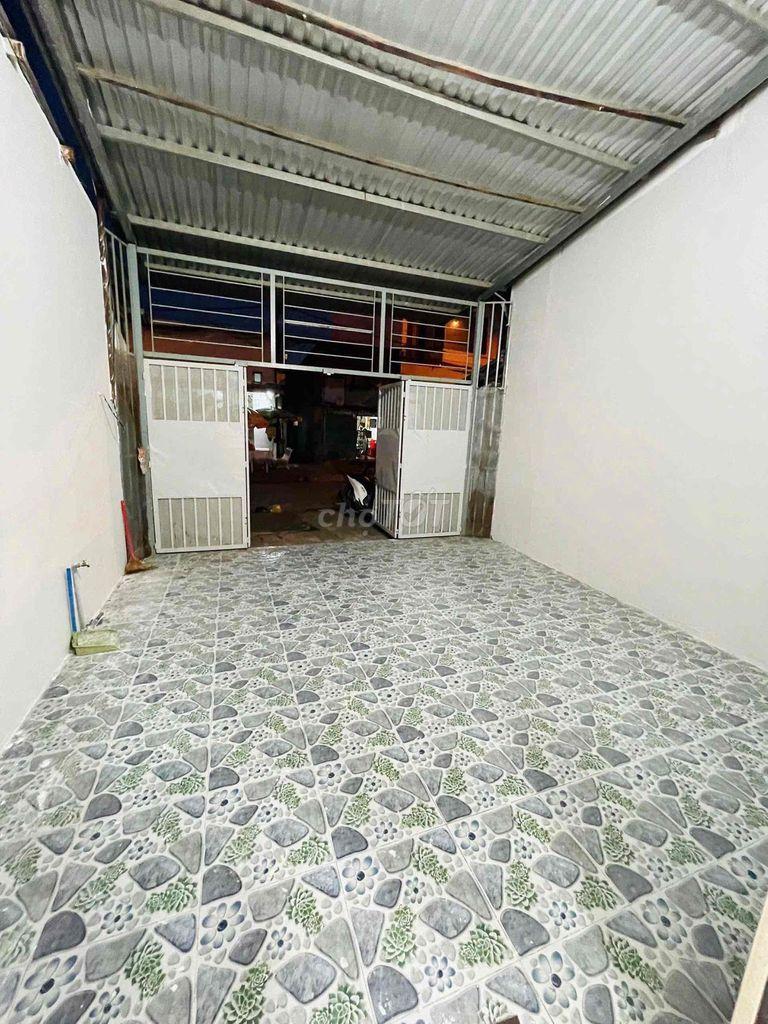 Nhà rộng 5x30 đậu oto Gần Chợ Cầu Ván