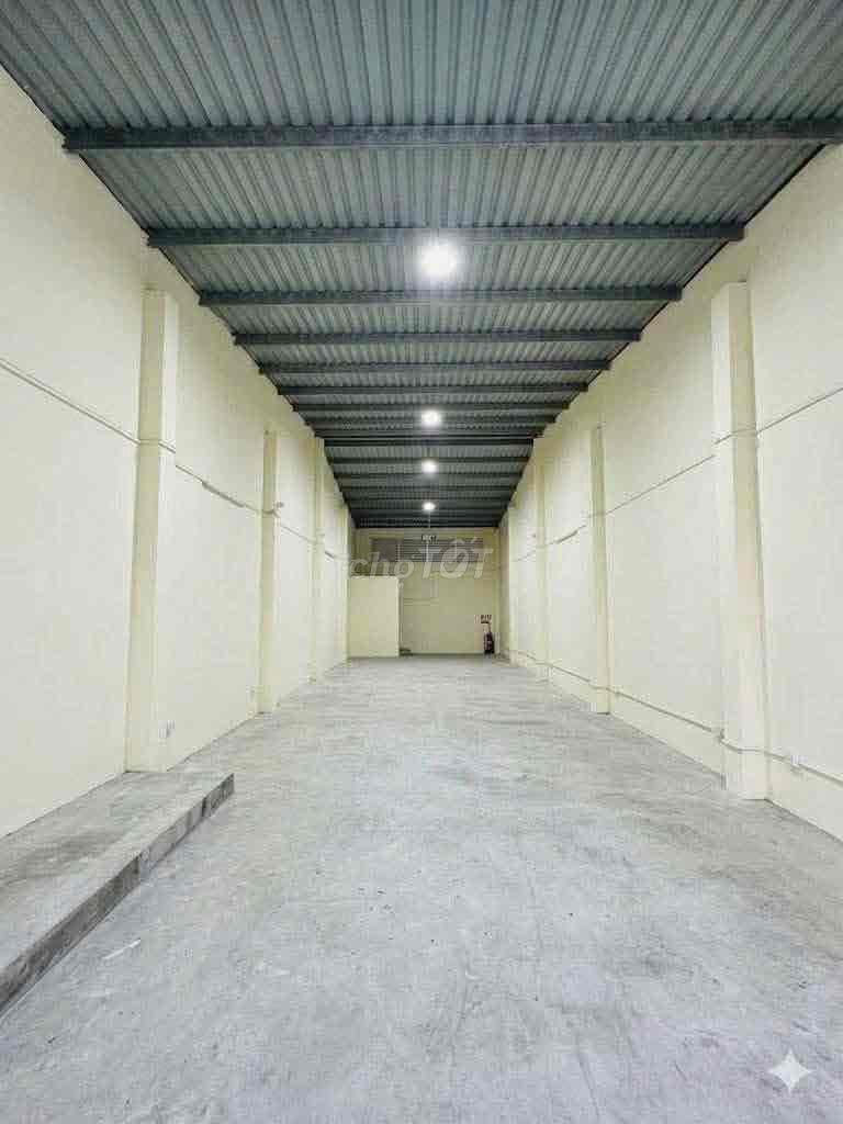 Nhà trống suốt KDC 91B cho thuê