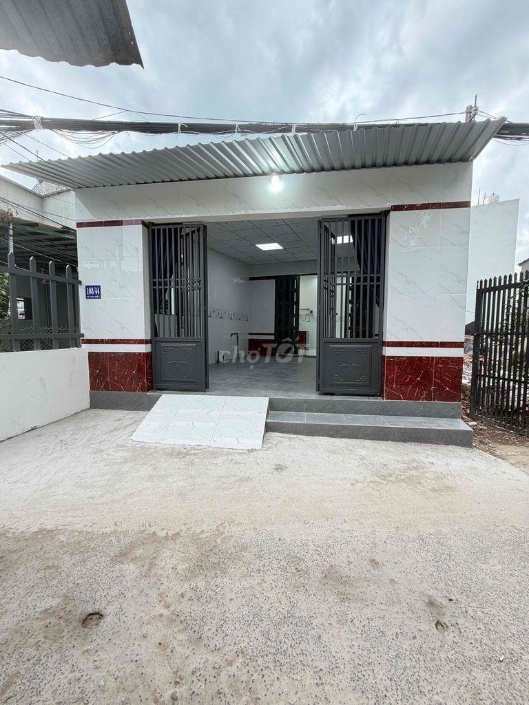 Nhà mới 100% 2 phòng hẻm 127 Võ Văn Kiệt