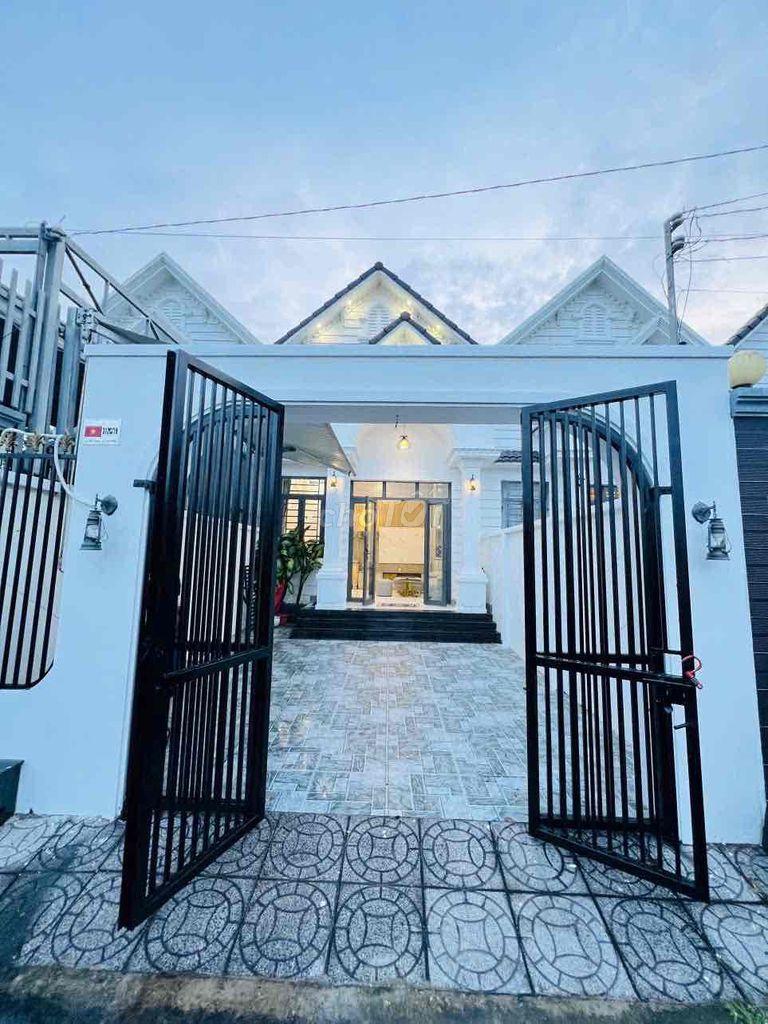 NHÀ MỚI THÁI FULL NỘI THẤT VÀO Ở NGAY